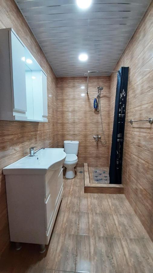 קוטאיסי Victoria Guesthouse מראה חיצוני תמונה