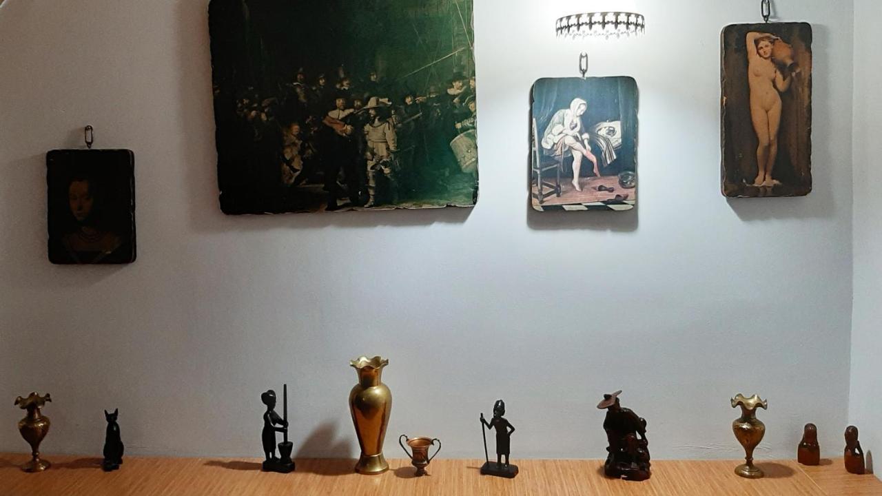 קוטאיסי Victoria Guesthouse מראה חיצוני תמונה