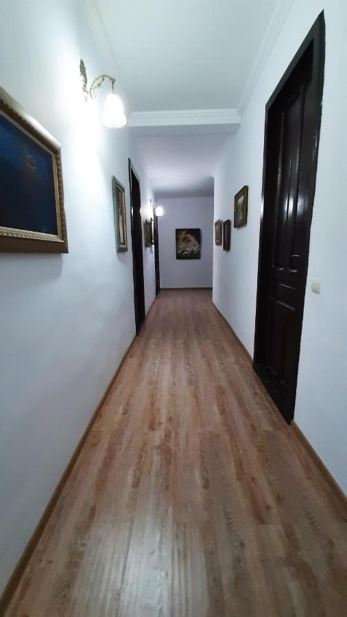 קוטאיסי Victoria Guesthouse מראה חיצוני תמונה